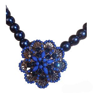 Earring and necklace set
